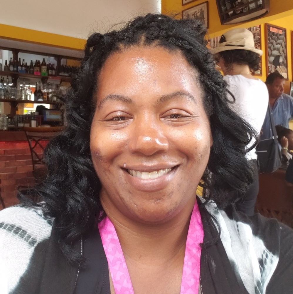 Meet your Posher, April